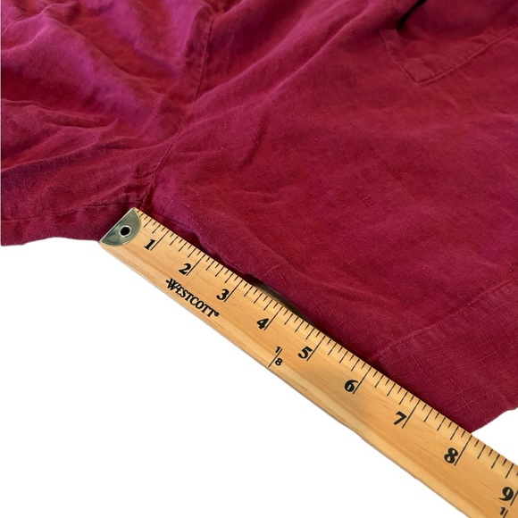 Chico’s Design Shorts Raspberry Color Textured Fabric High Waisted Size 12 - Picture 5 of 8